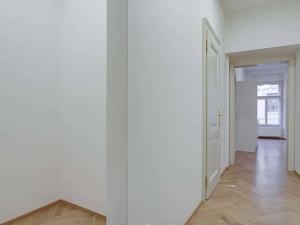 Pronájem bytu 1+kk, Praha, Myslíkova, 38 m2