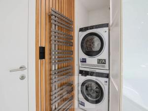 Pronájem bytu 4+kk, Praha - Radlice, Radlická, 119 m2