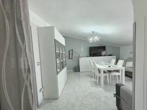 Prodej atypického bytu, Scalea, Itálie, 160 m2