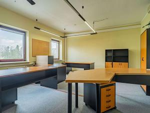 Prodej kanceláře, Třinec, 2388 m2