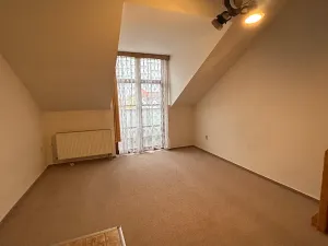 Pronájem bytu 2+kk, Chrudim, Resselovo náměstí, 45 m2