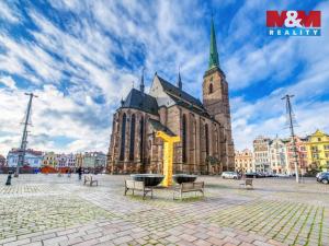 Pronájem obchodního prostoru, Plzeň - Vnitřní Město, náměstí Republiky, 77 m2