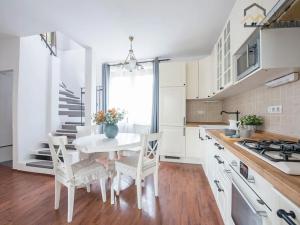 Prodej rodinného domu, Mochov, Na Zátiší, 183 m2