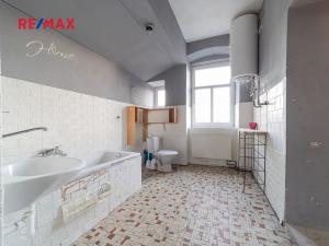 Prodej rodinného domu, Staré Město, nám. Osvobození, 444 m2