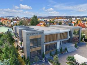 Prodej obchodního prostoru, Nový Bor, Hálkova, 650 m2