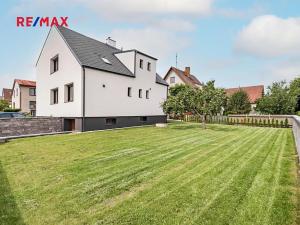 Prodej rodinného domu, Jindřichův Hradec, Spojovací, 183 m2