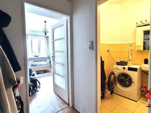 Pronájem bytu 1+kk, Praha - Nusle, Na Vítězné pláni, 27 m2