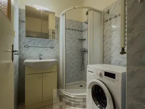 Pronájem bytu 1+kk, Praha - Vršovice, Petrohradská, 28 m2