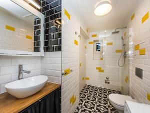 Pronájem bytu 2+kk, Praha - Košíře, Pod Kavalírkou, 43 m2