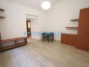 Prodej bytu 1+1, Praha - Smíchov, Tomáškova, 33 m2