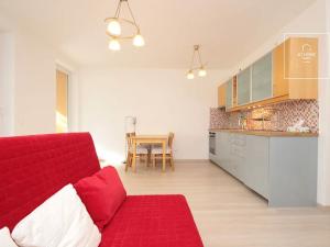 Pronájem bytu 1+kk, Praha - Malešice, Ungarova, 36 m2