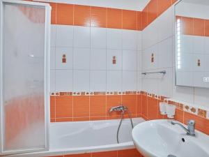 Prodej bytu 3+kk, Praha - Chodov, Mikulova, 87 m2