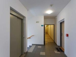 Prodej bytu 2+kk, Praha - Kyje, Farkašova, 48 m2