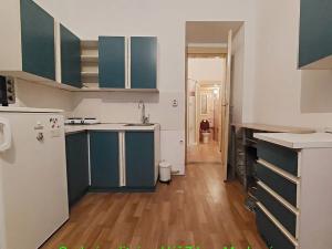 Pronájem bytu 1+kk, Praha - Žižkov, Žerotínova, 19 m2