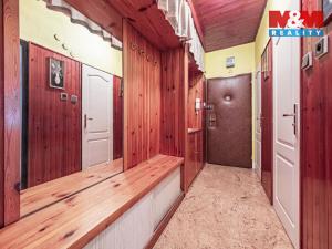 Prodej bytu 2+1, Průhonice, Školní, 53 m2