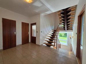 Prodej rodinného domu, Veřovice, 288 m2