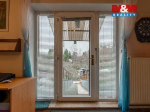 Prodej bytu 3+1, Řehenice, Doly, 83 m2