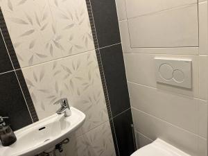 Pronájem bytu 3+1, Praha - Záběhlice, Jabloňová, 76 m2