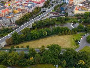 Prodej komerčního pozemku, Karlovy Vary, 5900 m2