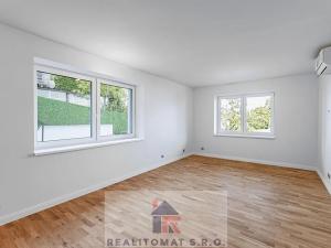 Prodej bytu 4+kk, Praha - Komořany, Pod lesem, 127 m2