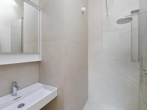 Pronájem bytu 2+kk, Praha - Nusle, Boleslavova, 43 m2