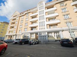 Prodej bytu 1+kk, Praha - Žižkov, Jeseniova, 39 m2