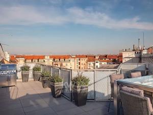 Prodej bytu 5+kk, Praha - Dejvice, Buzulucká, 239 m2