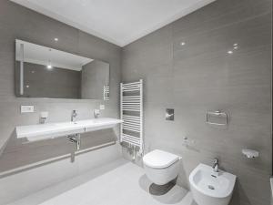 Pronájem bytu 2+kk, Praha - Smíchov, Holečkova, 70 m2