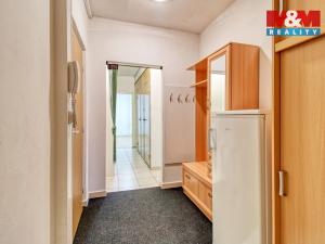 Prodej bytu 3+1, Karlovy Vary, U Koupaliště, 70 m2