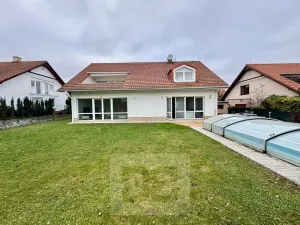 Pronájem rodinného domu, Česká, 200 m2