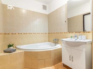 Prodej bytu 3+1, Kolín, Hasičská, 74 m2