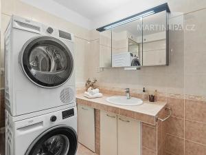 Prodej bytu 3+kk, Praha - Střížkov, Vysočanská, 71 m2