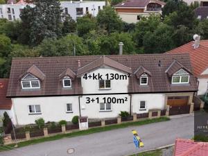 Prodej bytu 4+kk, Zbuzany, 130 m2
