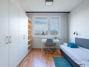 Prodej bytu 3+1, Praha - Kobylisy, Mirovická, 74 m2