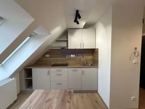 Pronájem bytu 2+1, Kyjov, třída Komenského, 48 m2