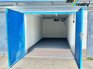 Prodej garáže, Praha, Klučovská, 17 m2