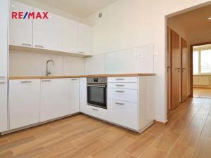Pronájem bytu 3+1, Praha - Žižkov, Biskupcova, 78 m2