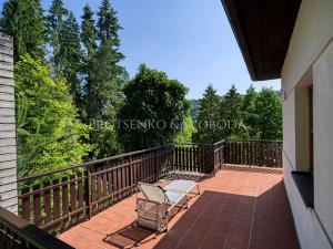 Prodej ubytování, Mnichovice, Nad rybníkem, 312 m2