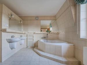 Prodej kanceláře, Vestec, Průběžná, 427 m2