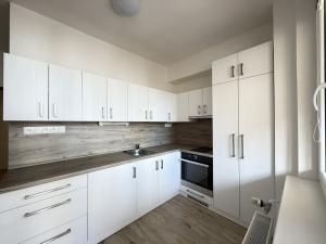 Pronájem bytu 2+1, Pardubice - Zelené Předměstí, Havlíčkova, 78 m2