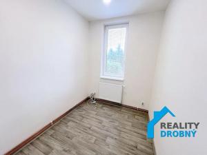 Pronájem bytu 4+1, Děčín, Bělská, 101 m2