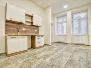 Pronájem kanceláře, Praha - Holešovice, Milady Horákové, 141 m2