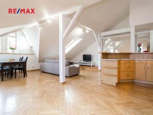 Pronájem bytu 2+kk, Praha - Karlín, Křižíkova, 70 m2