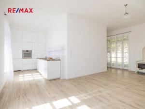 Prodej rodinného domu, Vráž, Nad Loděnicí, 219 m2