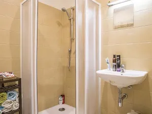 Pronájem bytu 2+kk, Praha - Libeň, Krejčího, 48 m2