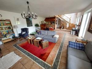 Pronájem rodinného domu, Kosoř, Nad Vodárnou, 250 m2