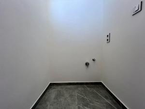 Prodej bytu 2+kk, Praha, Průběžná, 49 m2