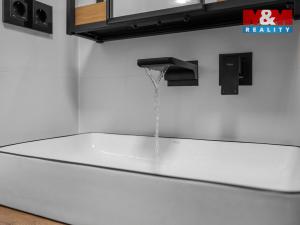 Prodej bytu 3+1, Děčín - Děčín III-Staré Město, Jezdecká, 60 m2