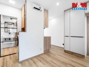 Prodej bytu 3+1, Děčín - Děčín III-Staré Město, Jezdecká, 60 m2