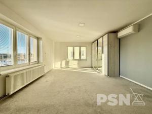 Pronájem kanceláře, Brno, Komárovské nábřeží, 94 m2